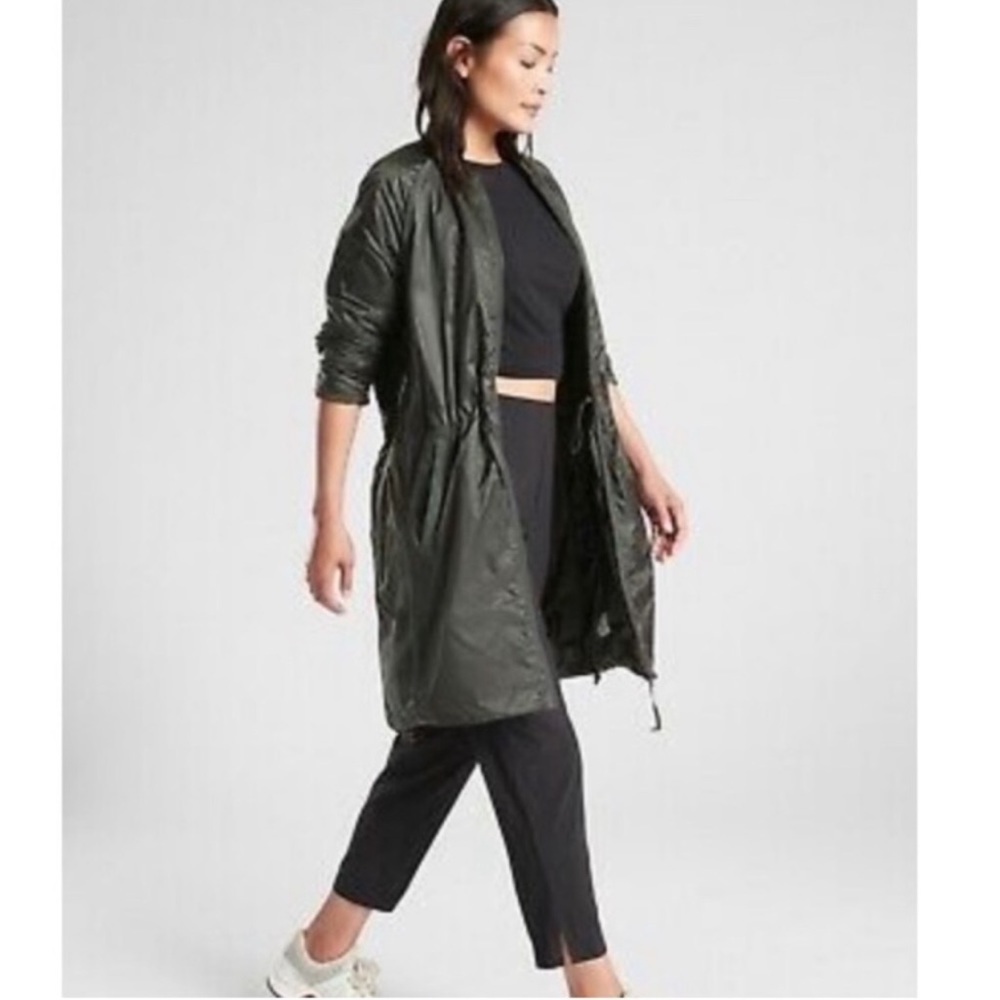 Athleta Small Summit Primaloft Shell Xs - image 1